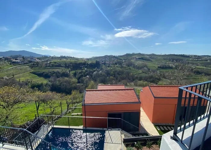 בית נופש Glamping Senesalina Kojsko